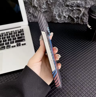 Frameless Carbon Fiber Hard Phone Case For iPhone 17, 17 Air Iphone Pro, Pro Max Water Ripple Climb Texture Armor Cover